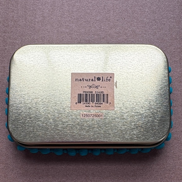 Natural Life Tin Prayer Box - Picture 3 of 6